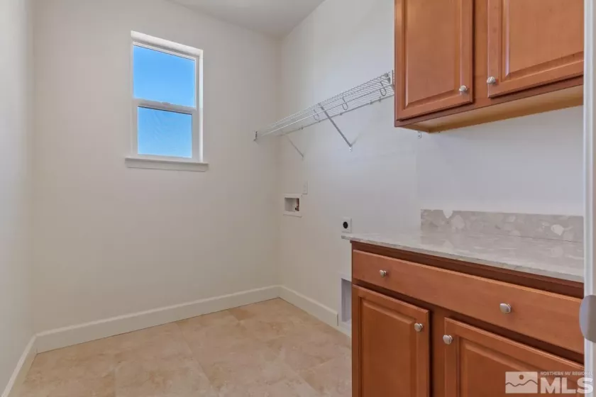 10150 Barrel Racer, Reno, Nevada 89521, 5 Bedrooms Bedrooms, ,4 BathroomsBathrooms,Residential,Residential,Barrel Racer,240012461