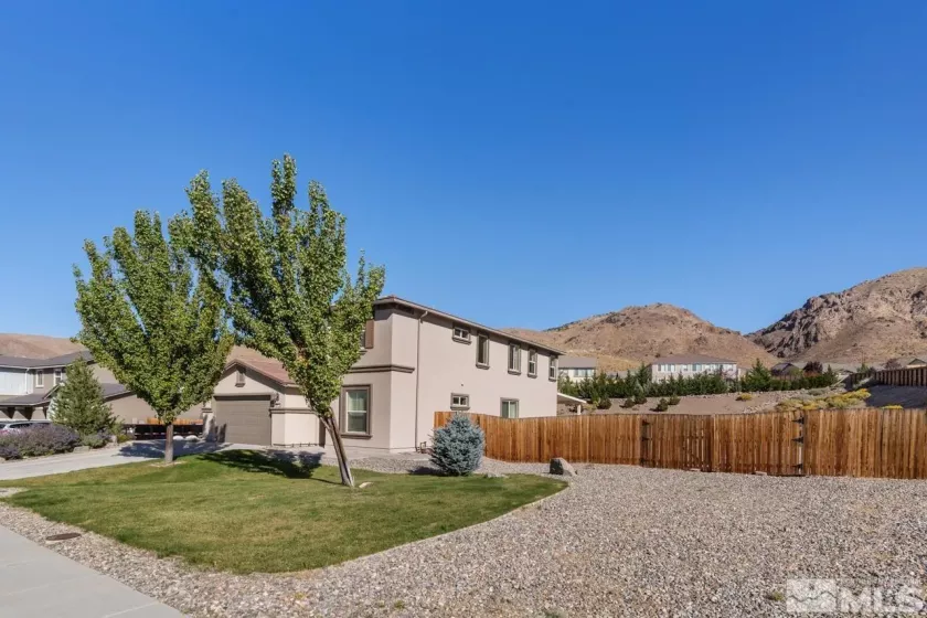 10150 Barrel Racer, Reno, Nevada 89521, 5 Bedrooms Bedrooms, ,4 BathroomsBathrooms,Residential,Residential,Barrel Racer,240012461