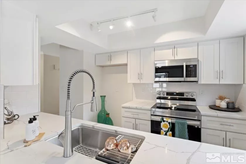 2380 Roundhouse, Sparks, Nevada 89431, 2 Bedrooms Bedrooms, ,2 BathroomsBathrooms,Residential,Residential,Roundhouse,250000058