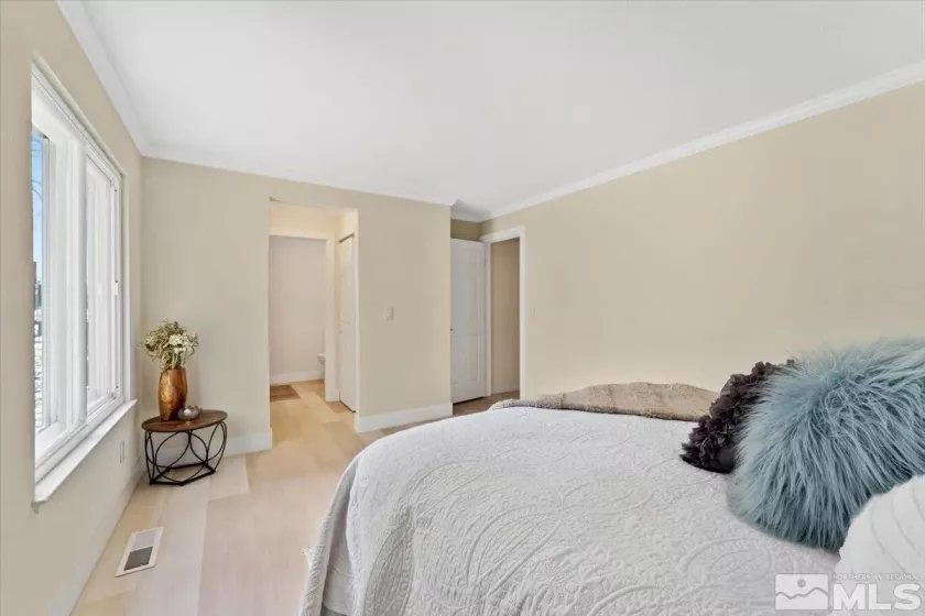 2380 Roundhouse, Sparks, Nevada 89431, 2 Bedrooms Bedrooms, ,2 BathroomsBathrooms,Residential,Residential,Roundhouse,250000058