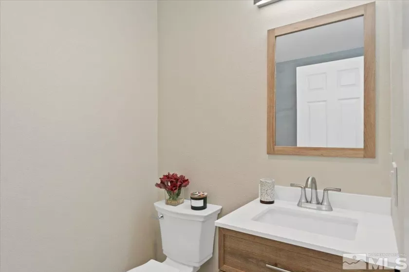 2380 Roundhouse, Sparks, Nevada 89431, 2 Bedrooms Bedrooms, ,2 BathroomsBathrooms,Residential,Residential,Roundhouse,250000058
