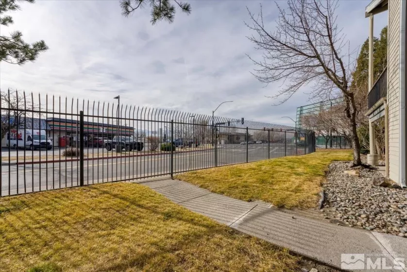 2380 Roundhouse, Sparks, Nevada 89431, 2 Bedrooms Bedrooms, ,2 BathroomsBathrooms,Residential,Residential,Roundhouse,250000058