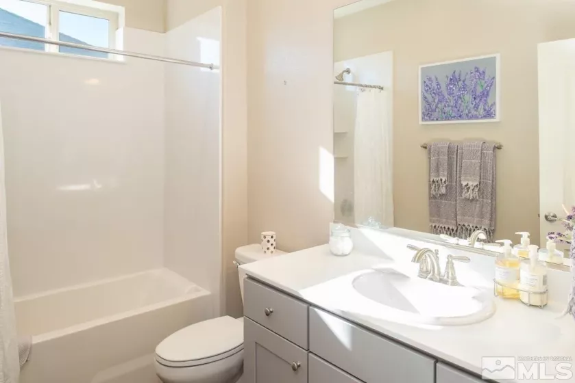1675 Verdi Vista, Reno, Nevada 89523, 3 Bedrooms Bedrooms, ,3 BathroomsBathrooms,Residential,Residential,Verdi Vista,250002693