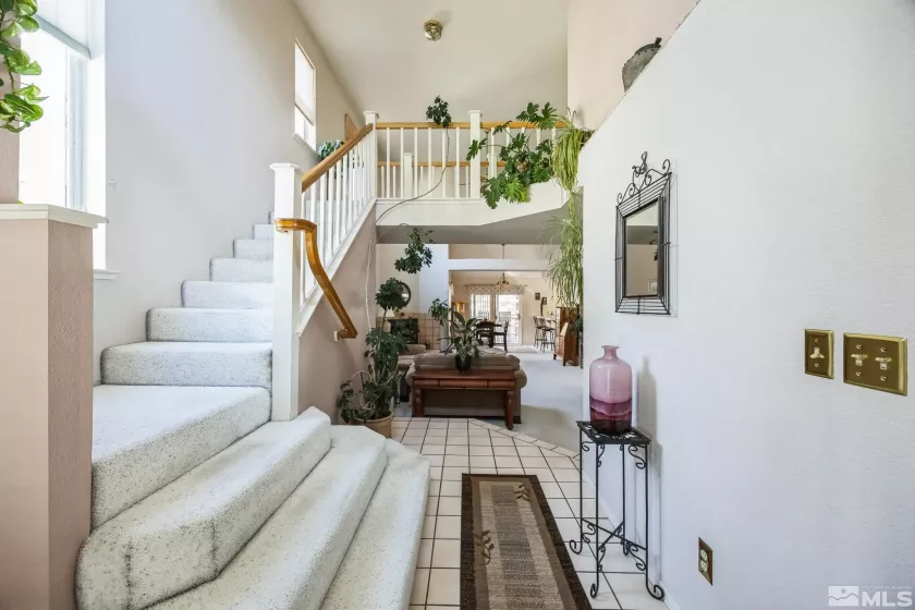 Entry/Foyer