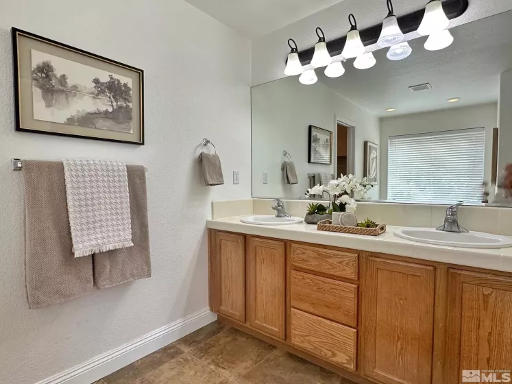 2583 Nye, Minden, Nevada 89423, 4 Bedrooms Bedrooms, ,3 BathroomsBathrooms,Residential,Residential,Nye,250005305