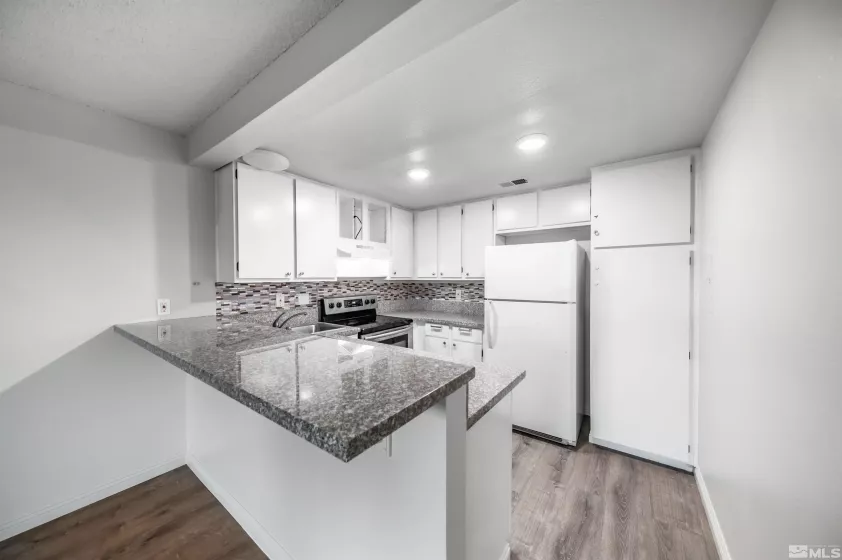 2101 Roundhouse, Sparks, Nevada 89431, 1 Bedroom Bedrooms, ,1 BathroomBathrooms,Residential,Residential,Roundhouse,250002696