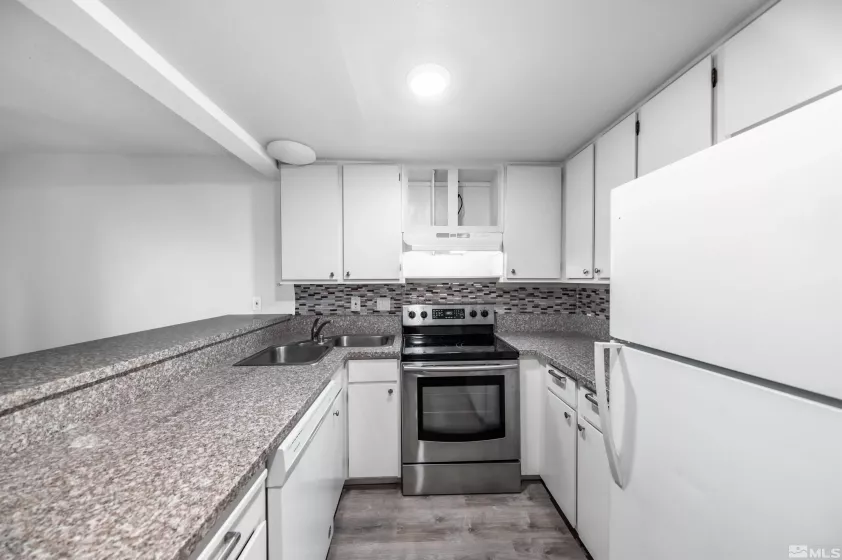 2101 Roundhouse, Sparks, Nevada 89431, 1 Bedroom Bedrooms, ,1 BathroomBathrooms,Residential,Residential,Roundhouse,250002696