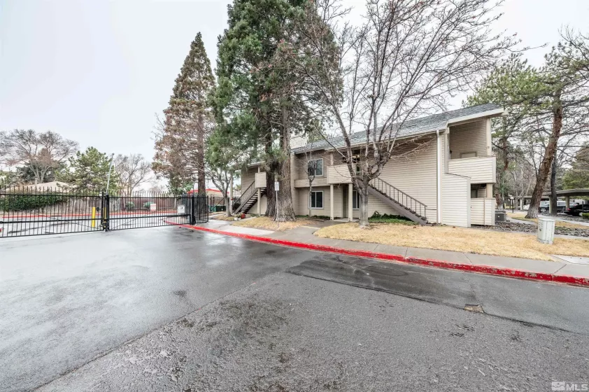 2101 Roundhouse, Sparks, Nevada 89431, 1 Bedroom Bedrooms, ,1 BathroomBathrooms,Residential,Residential,Roundhouse,250002696