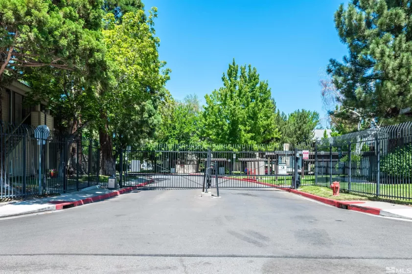 2101 Roundhouse, Sparks, Nevada 89431, 1 Bedroom Bedrooms, ,1 BathroomBathrooms,Residential,Residential,Roundhouse,250002696