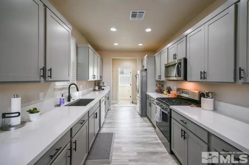 308 Cattail, Gardnerville, Nevada 89410, 3 Bedrooms Bedrooms, ,3 BathroomsBathrooms,Residential,Residential,Cattail,250005827
