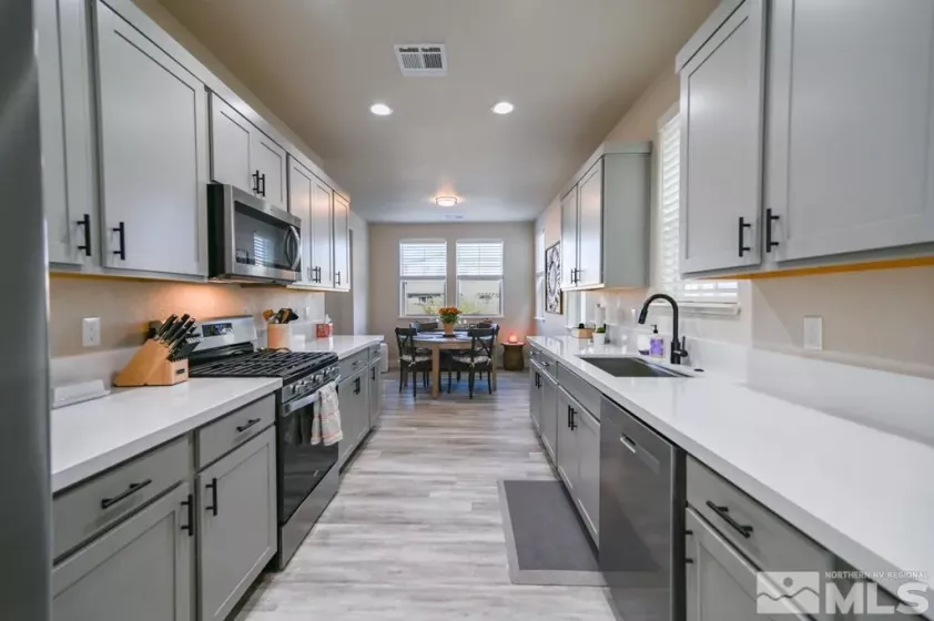 308 Cattail, Gardnerville, Nevada 89410, 3 Bedrooms Bedrooms, ,3 BathroomsBathrooms,Residential,Residential,Cattail,250005827