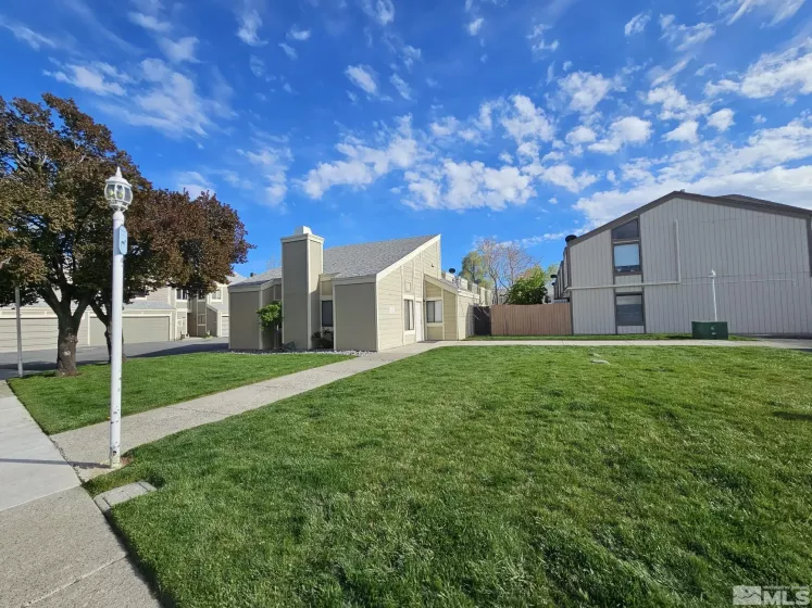 1001 Adrian, Sparks, Nevada 89431, 3 Bedrooms Bedrooms, ,2 BathroomsBathrooms,Residential,Residential,Adrian,250005134