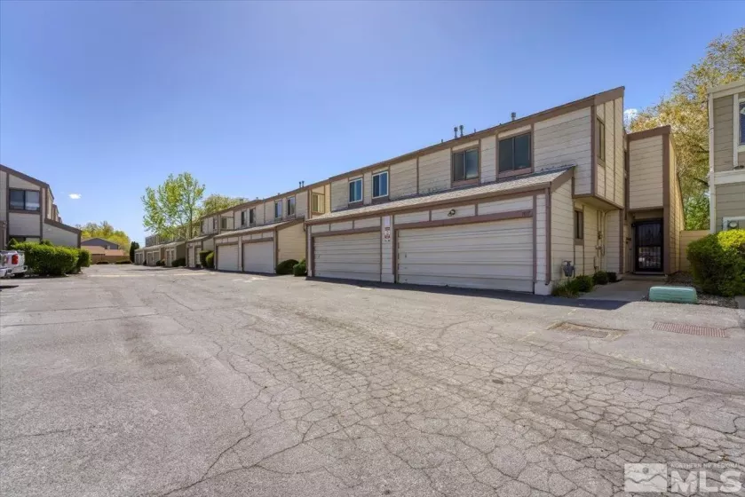 1001 Adrian, Sparks, Nevada 89431, 3 Bedrooms Bedrooms, ,2 BathroomsBathrooms,Residential,Residential,Adrian,250005134