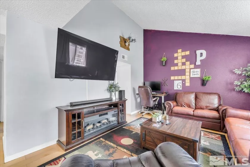 1001 Adrian, Sparks, Nevada 89431, 3 Bedrooms Bedrooms, ,2 BathroomsBathrooms,Residential,Residential,Adrian,250005134