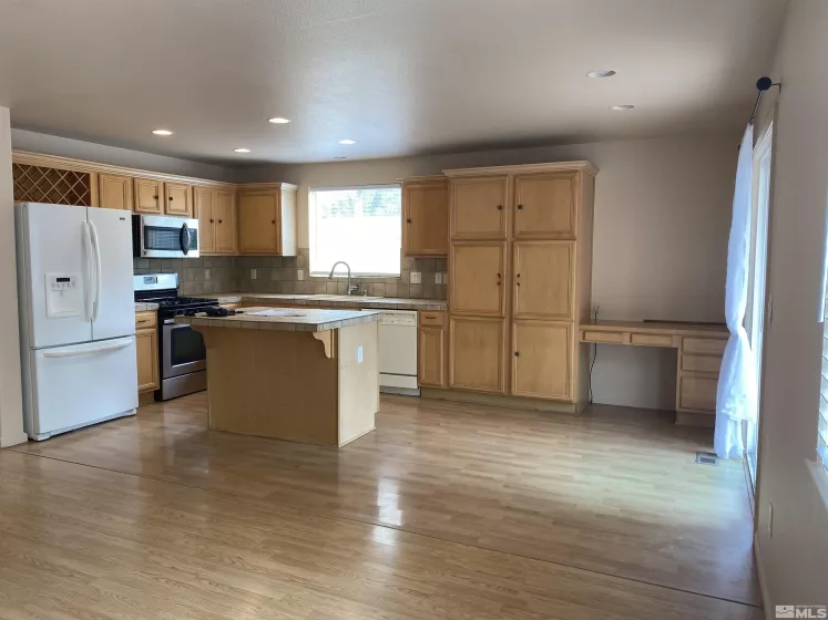 2505 Rio Rico, Reno, Nevada 89523, 5 Bedrooms Bedrooms, ,3 BathroomsBathrooms,Residential Lease,Manufactured,Rio Rico,250005480