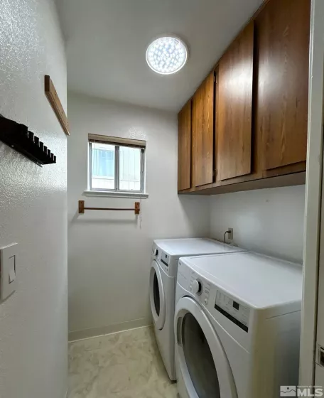 2711 Perro, Reno, Nevada 89502, 3 Bedrooms Bedrooms, ,3 BathroomsBathrooms,Residential Lease,Manufactured,Perro,250005484
