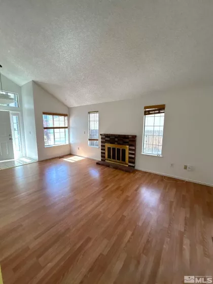 2711 Perro, Reno, Nevada 89502, 3 Bedrooms Bedrooms, ,3 BathroomsBathrooms,Residential Lease,Manufactured,Perro,250005484