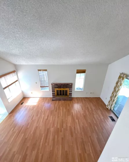 2711 Perro, Reno, Nevada 89502, 3 Bedrooms Bedrooms, ,3 BathroomsBathrooms,Residential Lease,Manufactured,Perro,250005484