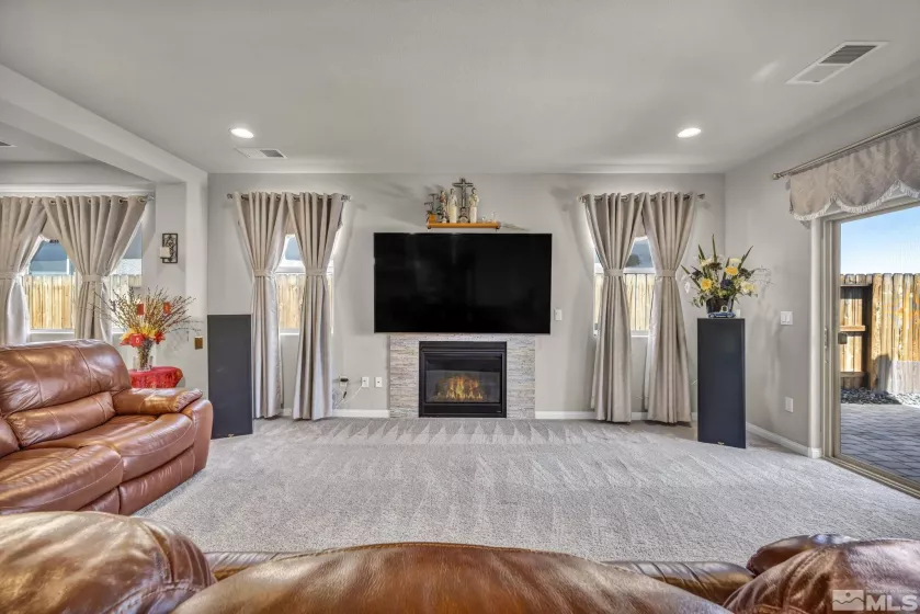 4950 Monrovia, Sparks, Nevada 89436, 3 Bedrooms Bedrooms, ,3 BathroomsBathrooms,Residential,Residential,Monrovia,250005502