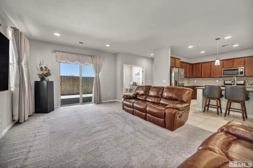 4950 Monrovia, Sparks, Nevada 89436, 3 Bedrooms Bedrooms, ,3 BathroomsBathrooms,Residential,Residential,Monrovia,250005502