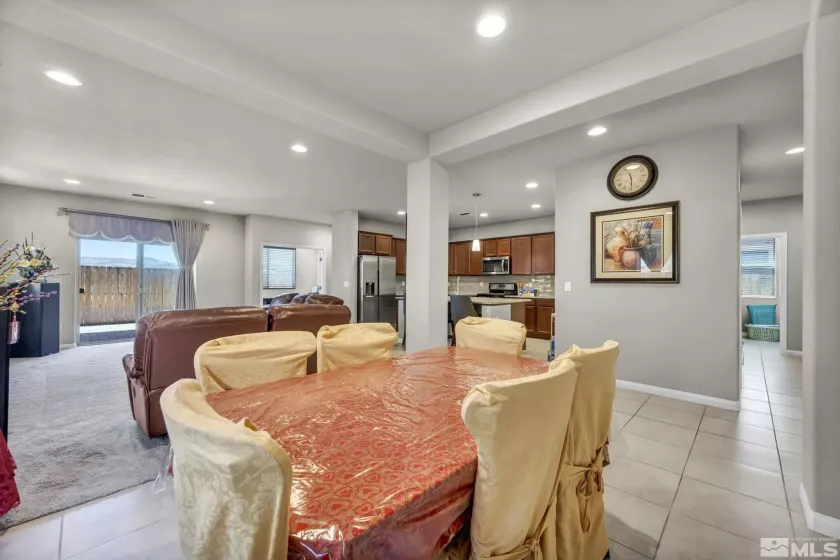 4950 Monrovia, Sparks, Nevada 89436, 3 Bedrooms Bedrooms, ,3 BathroomsBathrooms,Residential,Residential,Monrovia,250005502