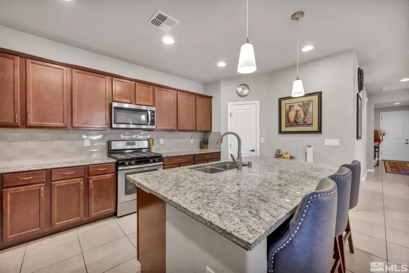 4950 Monrovia, Sparks, Nevada 89436, 3 Bedrooms Bedrooms, ,3 BathroomsBathrooms,Residential,Residential,Monrovia,250005502