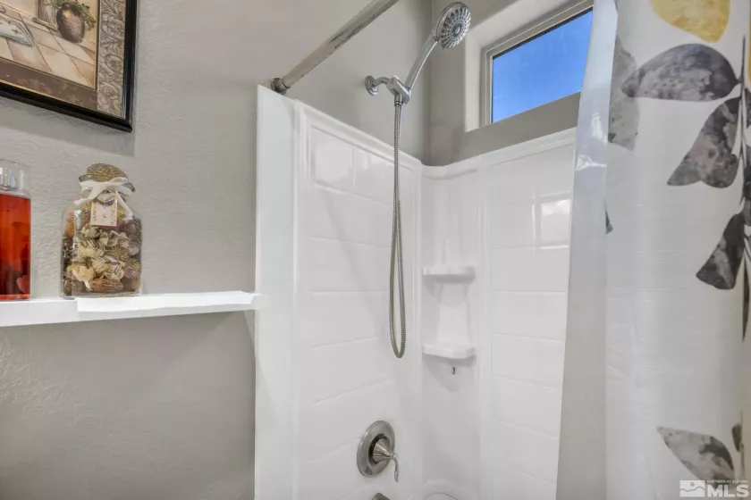 4950 Monrovia, Sparks, Nevada 89436, 3 Bedrooms Bedrooms, ,3 BathroomsBathrooms,Residential,Residential,Monrovia,250005502