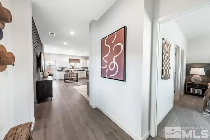 Entry/Foyer