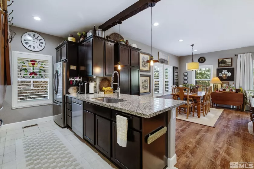 958 Marble Hills, Sparks, Nevada 89436, 2 Bedrooms Bedrooms, ,3 BathroomsBathrooms,Residential,Residential,Marble Hills,250005472
