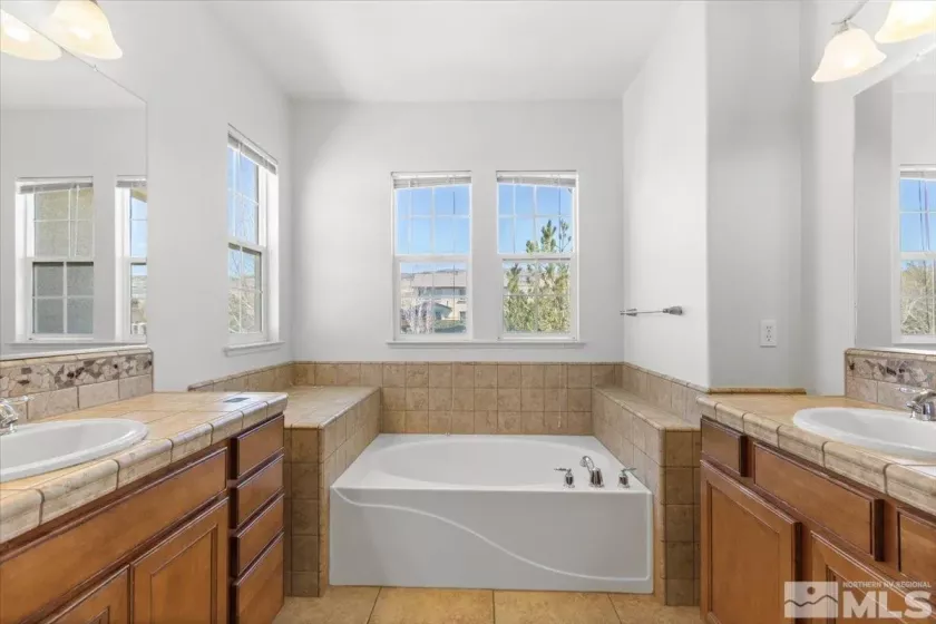 7031 Sacred, Sparks, Nevada 89436, 4 Bedrooms Bedrooms, ,3 BathroomsBathrooms,Residential,Residential,Sacred,250005120