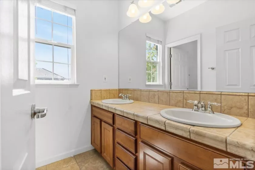 7031 Sacred, Sparks, Nevada 89436, 4 Bedrooms Bedrooms, ,3 BathroomsBathrooms,Residential,Residential,Sacred,250005120