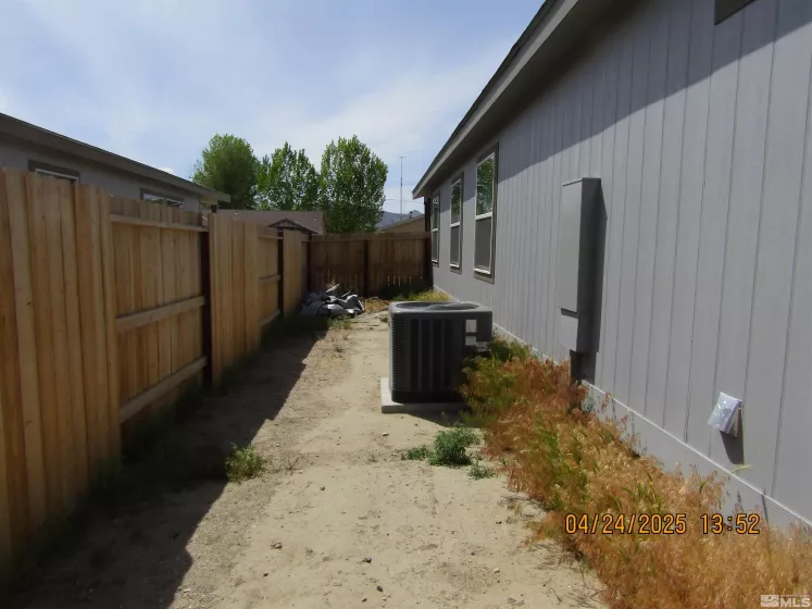 204 Quail Run, Yerington, Nevada 89447, 3 Bedrooms Bedrooms, ,2 BathroomsBathrooms,Residential,Residential,Quail Run,250005470
