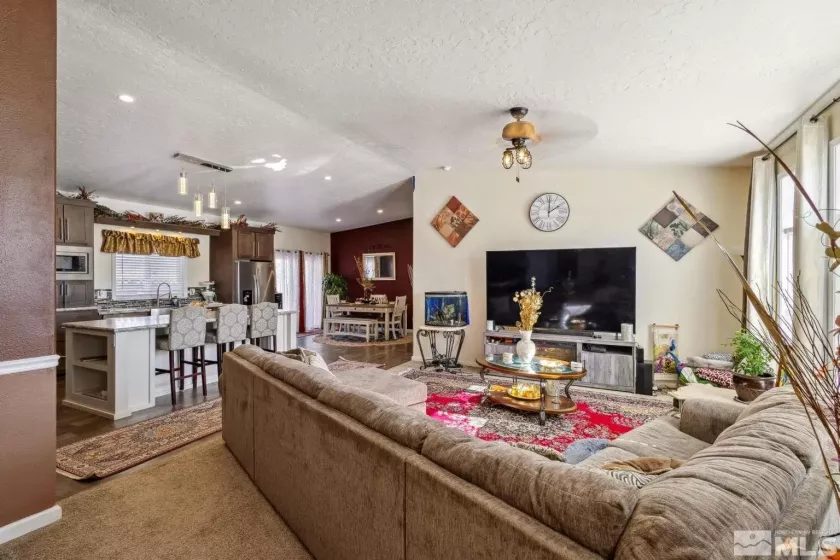 240 6th, Wells, Nevada 89835, 4 Bedrooms Bedrooms, ,2 BathroomsBathrooms,Residential,Residential,6th,250003283