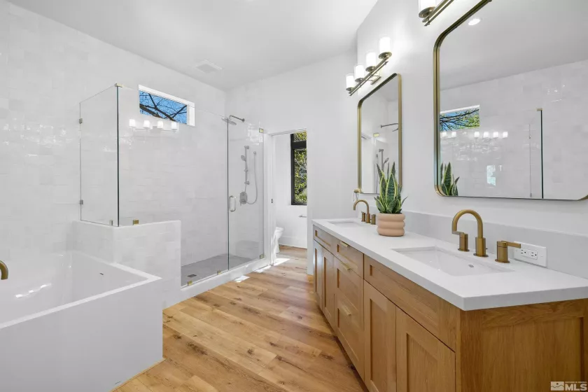 2531 Edgerock, Reno, Nevada 89519, 4 Bedrooms Bedrooms, ,4 BathroomsBathrooms,Residential,Residential,Edgerock,250005387