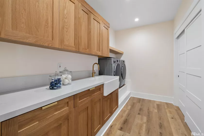 2531 Edgerock, Reno, Nevada 89519, 4 Bedrooms Bedrooms, ,4 BathroomsBathrooms,Residential,Residential,Edgerock,250005387