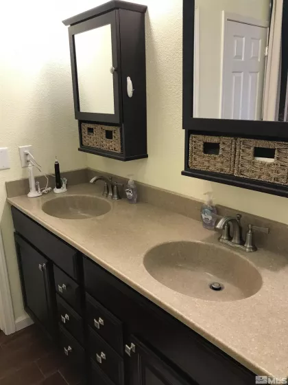 1958 Rawles, Fernley, Nevada 89408, 3 Bedrooms Bedrooms, ,2 BathroomsBathrooms,Residential,Residential,Rawles,250004902