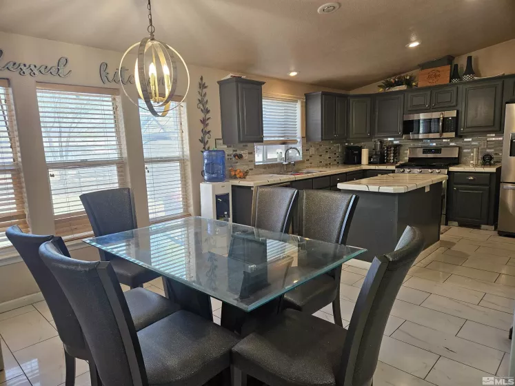 872 Branstetter, Dayton, Nevada 89403, 3 Bedrooms Bedrooms, ,2 BathroomsBathrooms,Residential,Residential,Branstetter,250004974