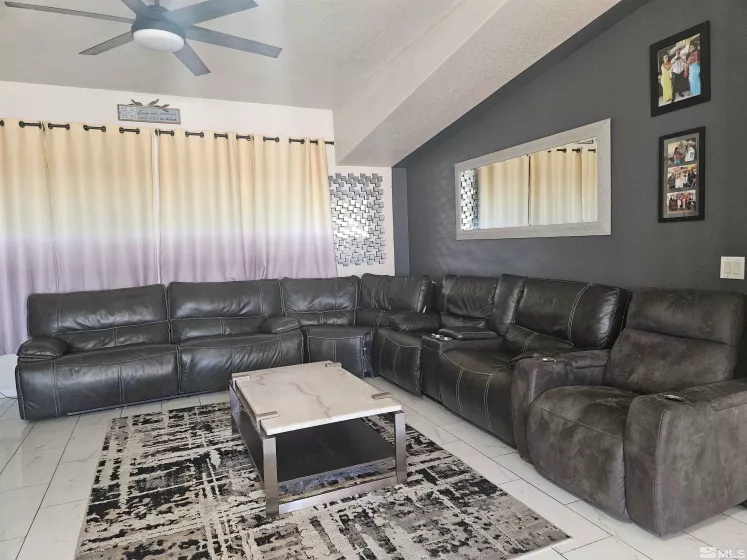 872 Branstetter, Dayton, Nevada 89403, 3 Bedrooms Bedrooms, ,2 BathroomsBathrooms,Residential,Residential,Branstetter,250004974