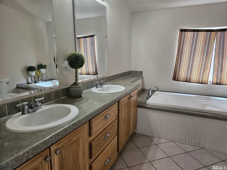 872 Branstetter, Dayton, Nevada 89403, 3 Bedrooms Bedrooms, ,2 BathroomsBathrooms,Residential,Residential,Branstetter,250004974