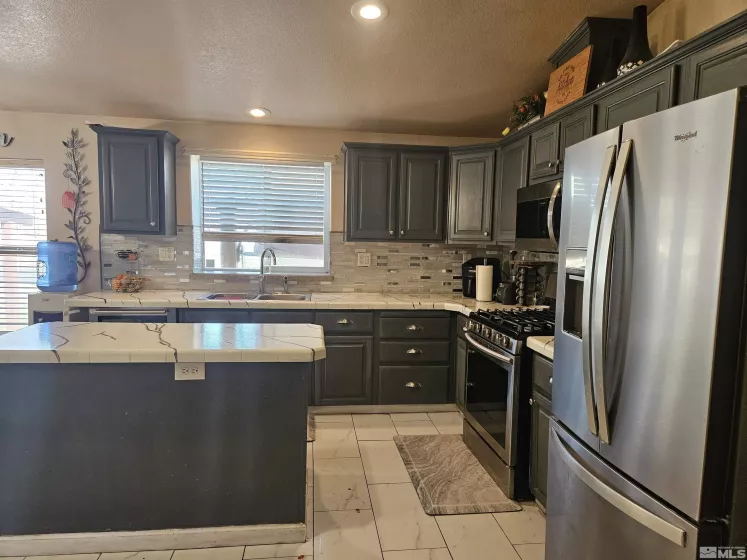 872 Branstetter, Dayton, Nevada 89403, 3 Bedrooms Bedrooms, ,2 BathroomsBathrooms,Residential,Residential,Branstetter,250004974
