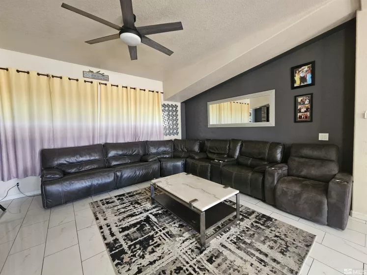872 Branstetter, Dayton, Nevada 89403, 3 Bedrooms Bedrooms, ,2 BathroomsBathrooms,Residential,Residential,Branstetter,250004974