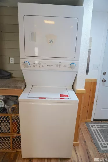725 Stock, Fernley, Nevada 89408, 2 Bedrooms Bedrooms, ,1 BathroomBathrooms,Residential,Residential,Stock,250003246