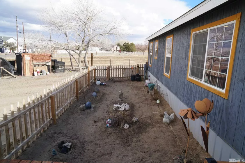 725 Stock, Fernley, Nevada 89408, 2 Bedrooms Bedrooms, ,1 BathroomBathrooms,Residential,Residential,Stock,250003246