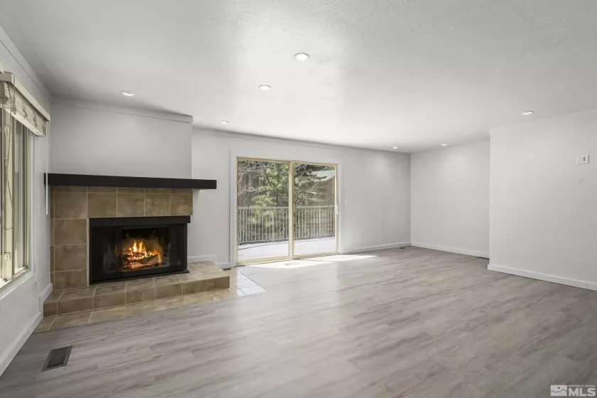 820 Oriole, Incline Village, Nevada 89451, 3 Bedrooms Bedrooms, ,3 BathroomsBathrooms,Residential,Residential,Oriole,250004463