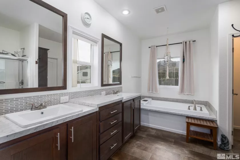 14430 Hope, Reno, Nevada 89508, 4 Bedrooms Bedrooms, ,2 BathroomsBathrooms,Residential,Residential,Hope,250002609