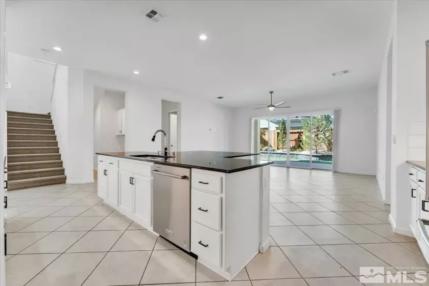 9405 BALDACCI, Reno, Nevada 89521, 5 Bedrooms Bedrooms, ,5 BathroomsBathrooms,Residential,Residential,BALDACCI,240012507