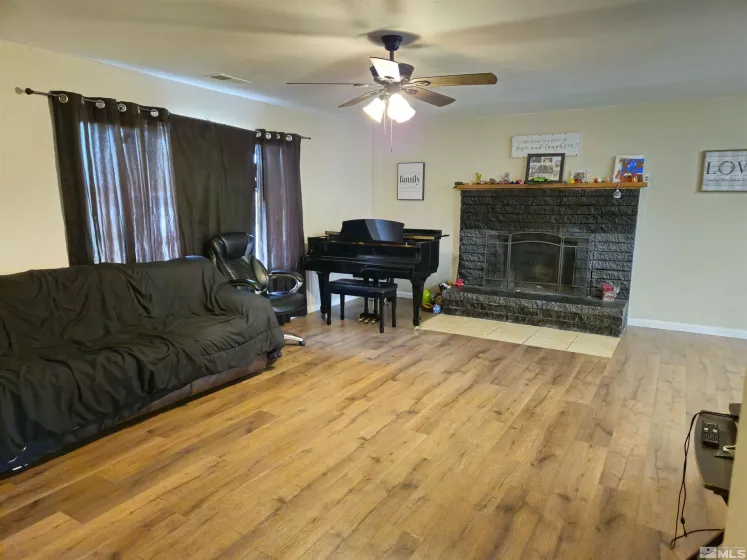 1391 Langley, Gardnerville, Nevada 89460, 2 Bedrooms Bedrooms, ,2 BathroomsBathrooms,Residential,Residential,Langley,250001626