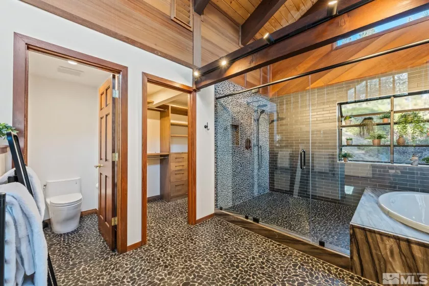 435 Amagosa, Crystal Bay, Nevada 89402, 3 Bedrooms Bedrooms, ,3 BathroomsBathrooms,Residential,Residential,Amagosa,250003318