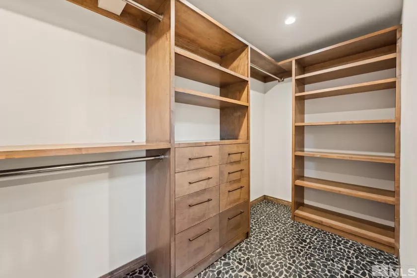 435 Amagosa, Crystal Bay, Nevada 89402, 3 Bedrooms Bedrooms, ,3 BathroomsBathrooms,Residential,Residential,Amagosa,250003318