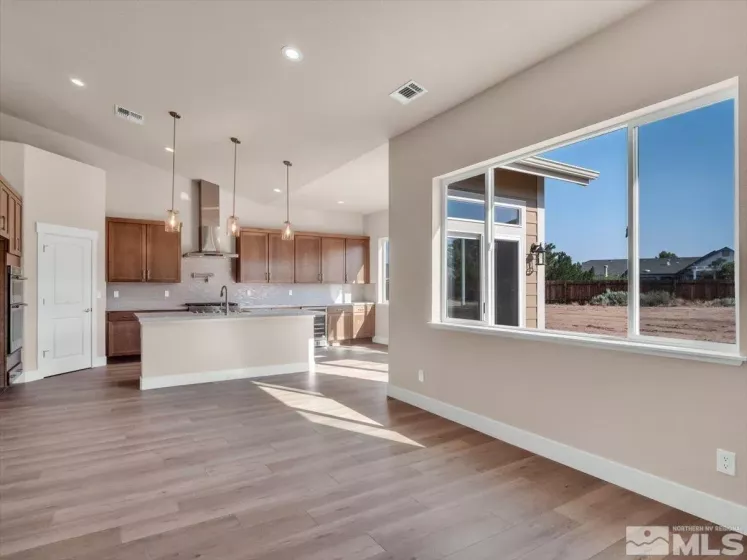 6853 Eagle Wing, Sparks, Nevada 89436, 4 Bedrooms Bedrooms, ,4 BathroomsBathrooms,Residential,Residential,Eagle Wing,240014398
